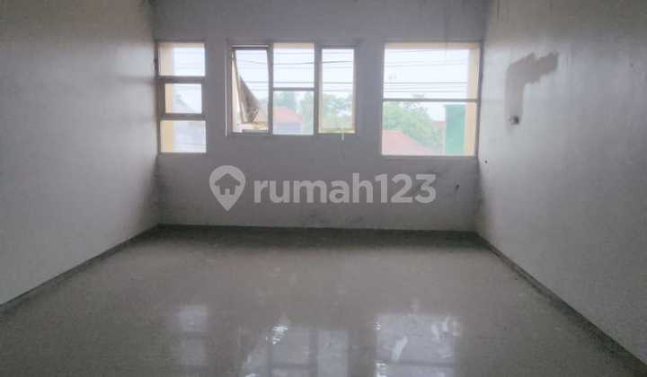 2-Story Shop House Very Strategic Location Ngronggo Kediri