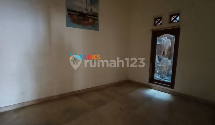 Affordable City Center House Suitable for Business and Office Use 2