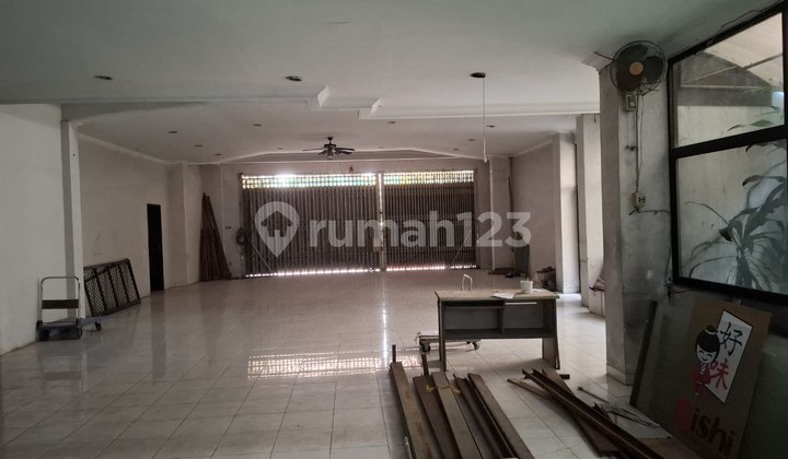 Affordable Business Space in Solo on Main Street Jebres