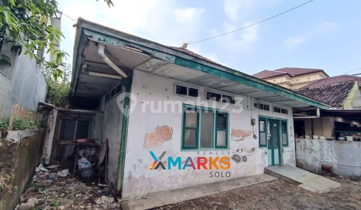 Very Cheap Land in the City Center, Very Close to Mall, Perfect for Boarding House Business. Very Cheap Land in the City Center, Very Close to Mall, Perfect for Boarding House Business.