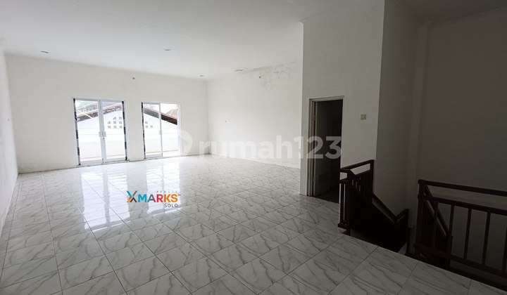 New City Center Shop House Without Renovation Very Cheap 1