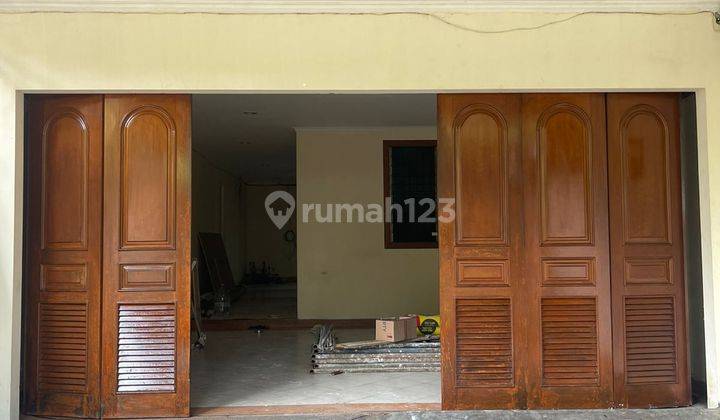 Disewakan Rumah Mewah di Permata Buana, Kembangan 2