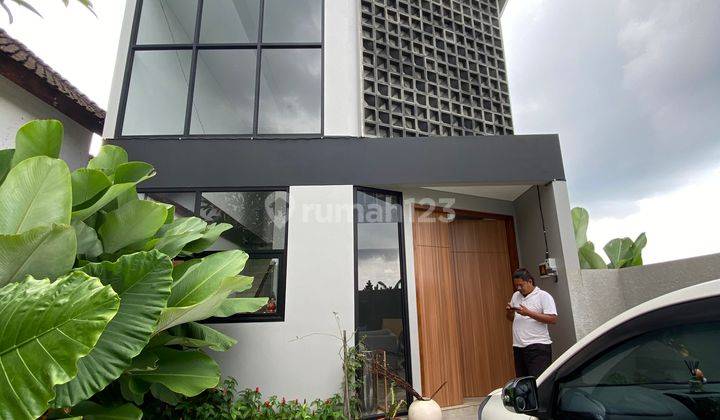 Disewakan Rumah Modern pemandangan Sawah di Denpasar