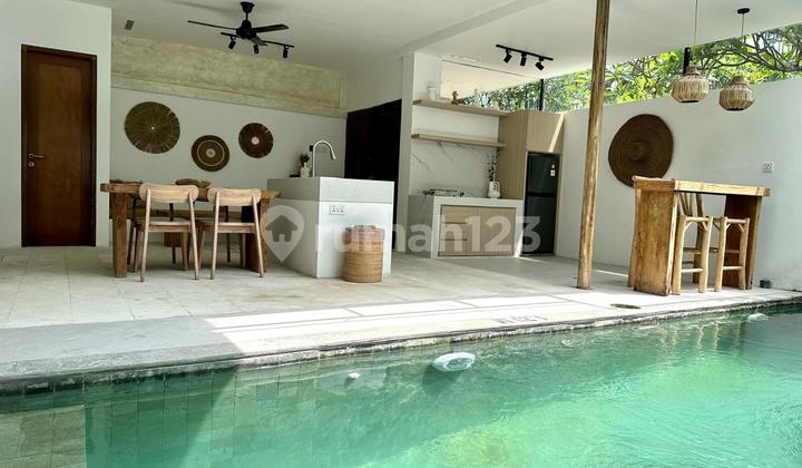 Disewakan Villa Minimalis Eksklusif di Nusa Dua, Bali