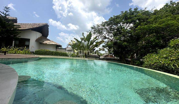 6 Bedrooms Luxury Villa In Canggu. With Amazing View