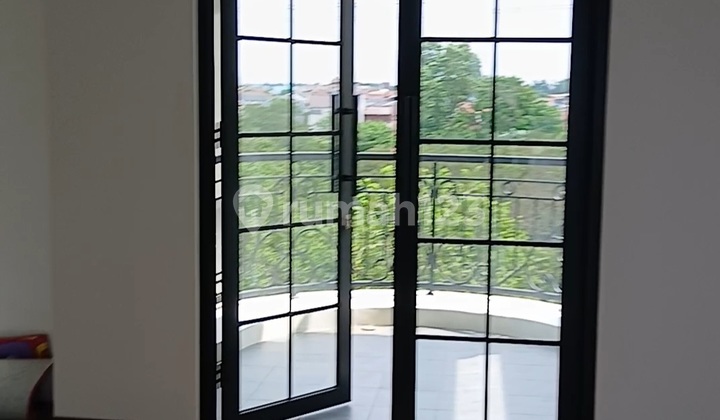 Dijual Rumah Mewah Siap Huni Dekat Pintu Tol Sawngan Depok 2