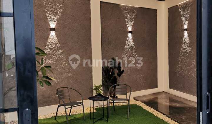 Luxury Ready-to-Occupy House Near Limo Toll Road Depok 2
