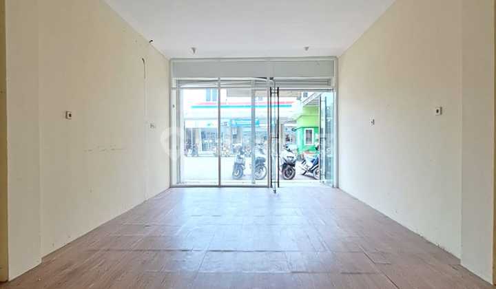 Cheap Sale Strategic Shophouse in Tanah Baru Beji Depok 2