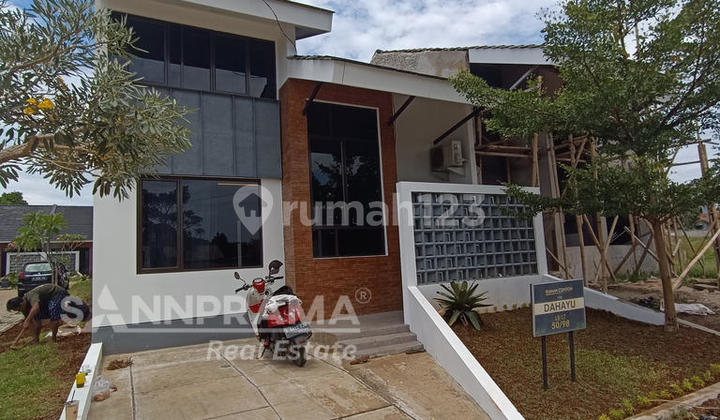House With Mezzanine in Sawangan, Depok City House With Mezzanine in Sawangan, Depok City