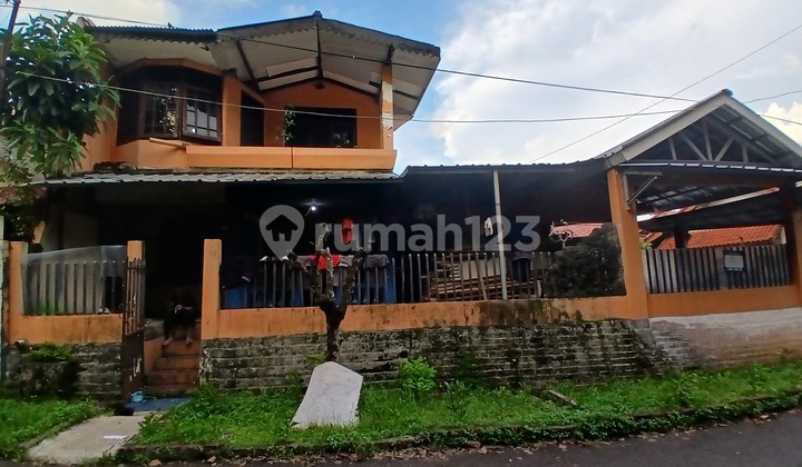 Rumah Hoek Hitung Tanah Di Perumnas Beji Depok