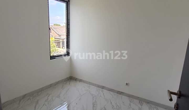 Rumah Siap Huni Dekat Gerbang Tol Sawangan Depok