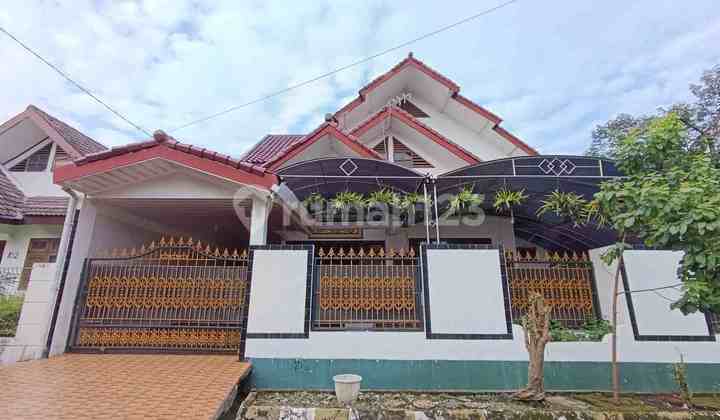 Rumah Siap Huni Dalam Perumahan Mewah Di Kota Depok