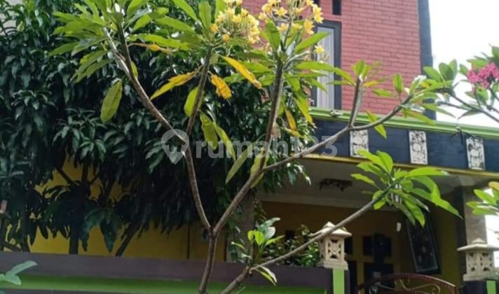 Dijual Rumah 3 Lantai Dekat Stasiun di Cipayung Depok