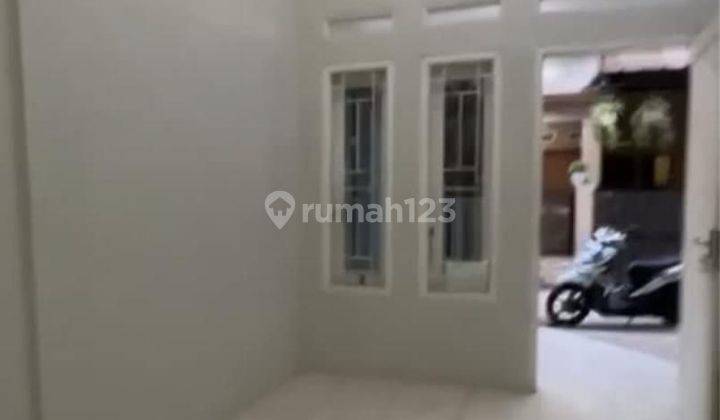 Rumah Siap Huni Strategis Dekat Tol Sawangan Depok  2