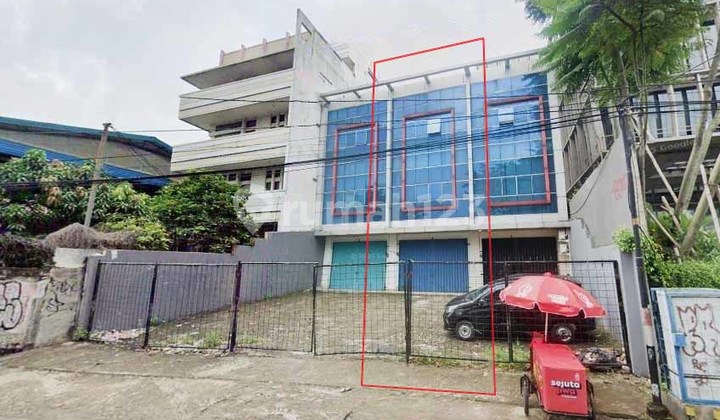 Ruko Strategis 3.5 Lantai di Jl. Bang Pitung (ex Kebayoran Lama), Jakarta Selatan -  Cocok Kantor, 250 m²
