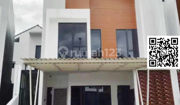 Bukan Kaleng-Kaleng! Rumah 2 Lantai Siap Huni di Metland Puri Cipondoh, Tangerang - 102m