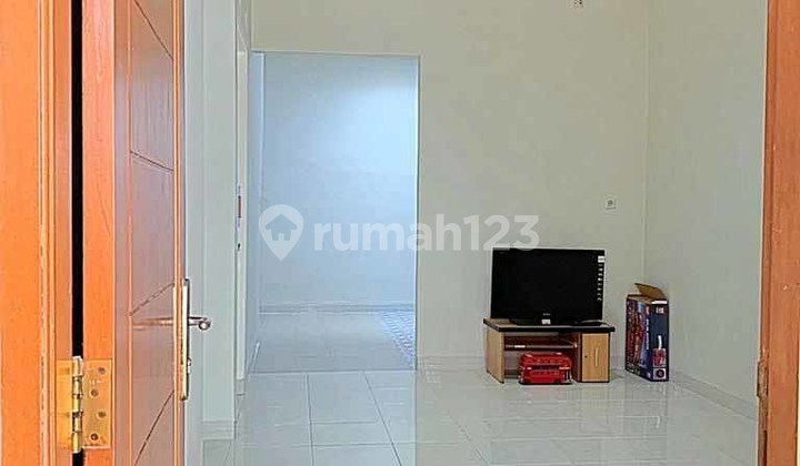 Rumah Full Renovasi di Villa Dago Pamulang, Tangerang Selatan – 2KT, Harga 900 Juta 1