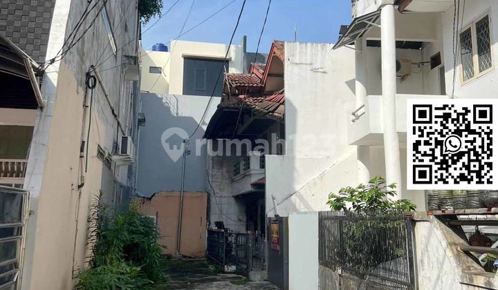 Turun Harga, Jual Cepat! Nego Sampai Deal! Rumah Hook di Tomang, Hitung Tanah, Dekat Trisakti, Cocok Untuk Kost-Kostan