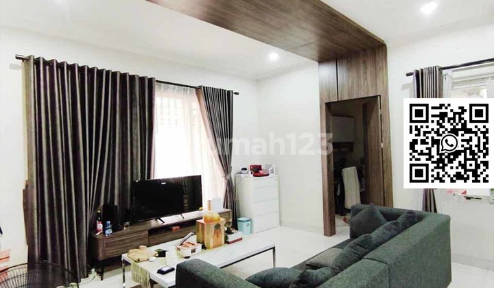 2-Story Hook House in Gading Serpong, Volta Cluster, Near Commercial Center and University, 243 m² 2
