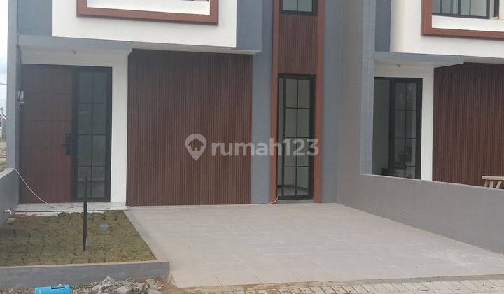 Rumah 2 Lantai Siap Huni Dekat Samsat Sidoarjo 1