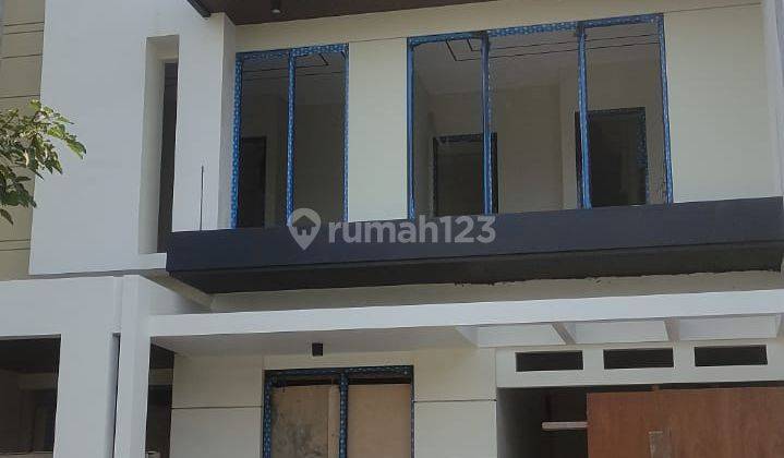 Rumah 2 Lantai Design Modern Baru Greess 1