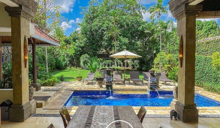 Freehold Villa Close To The Beach In Batu Belig, Seminyak, Bali 2