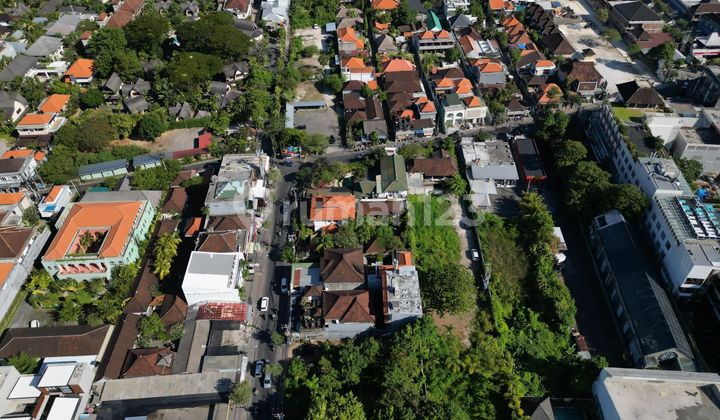 Tanah Strategis Lingkungan Villa di Jalan Utama Petitenget, Bali Tanah Strategis Lingkungan Villa di Jalan Utama Petitenget, Bali