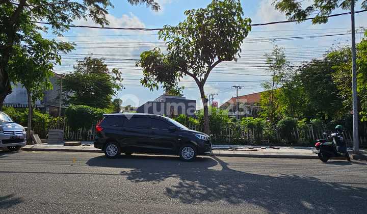 Tanah Premium Langka Posisi Hook di Jalan Dewi Sri, Kuta, Bali