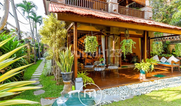 Villa 2 Lantai Elegan Lokasi Strategis Petitenget-Seminyak, Bali Villa 2 Lantai Elegan Lokasi Strategis Petitenget-Seminyak, Bali