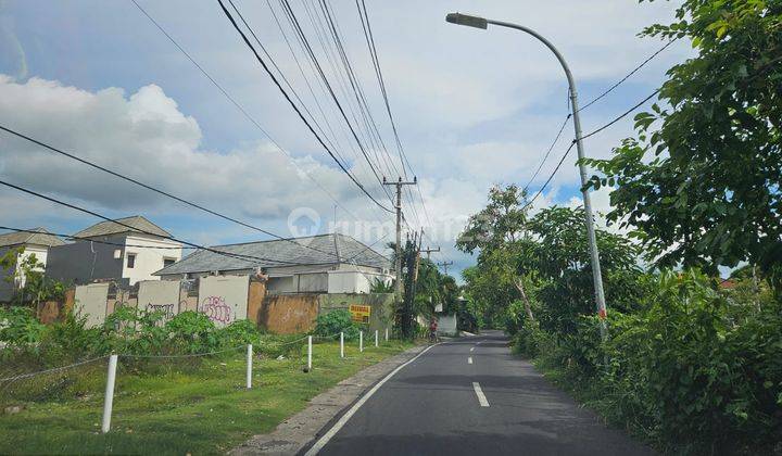 Tanah Hak Milik Lokasi Strategis di Area Jalan Dewi Sri, Bali 1