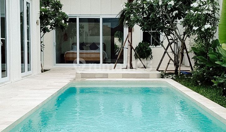 Villa Hak Milik Dekat Karma Kandara dan Pantai Melasti, Bali