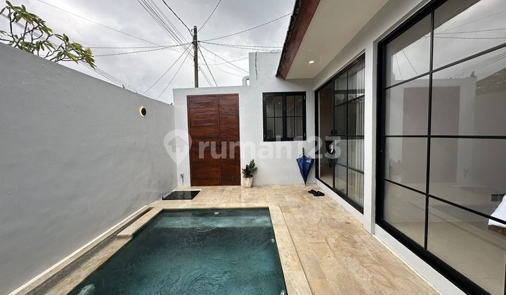 Villa Baru Renovasi 2 Kamar Tidur di Canggu, Bali