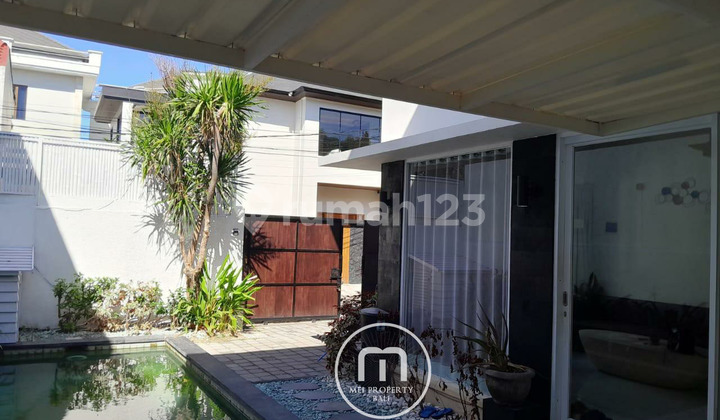 Lokasi Strategis - Villa 3 Kamar Tidur di Petitenget Seminyak 