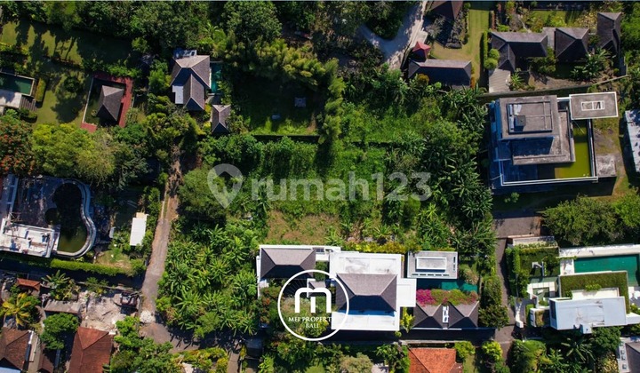 Prime Land with Sea View on Lalang Temu Street - Jimbaran, Bali
