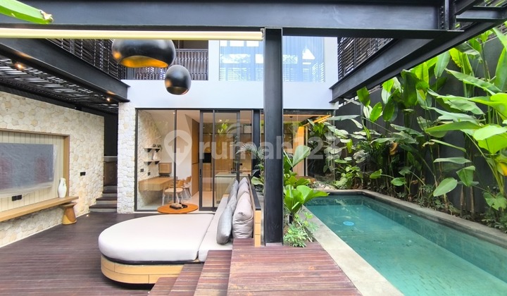 New Modern Tropical Villa in the Center of Canggu - Padang Linjong, Bali