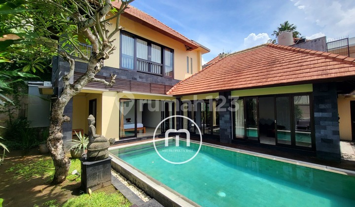 Villa in a Complex Near Sunset Road in Seminyak, Bali Villa in a Complex Near Sunset Road in Seminyak, Bali