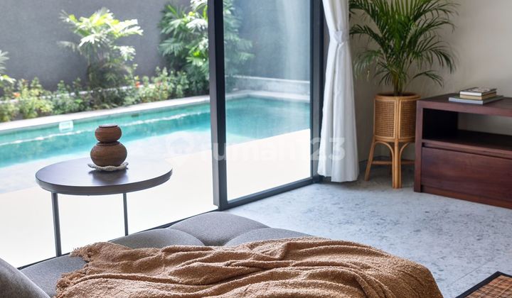 Villa Mewah Baru dengan Pemandangan Laut di Toya Ning, Bali