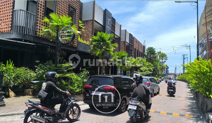 Strategic Shophouse in Lotus Complex Area, Kayu Tulang, Canggu, Bali Strategic Shophouse in Lotus Complex Area, Kayu Tulang, Canggu, Bali