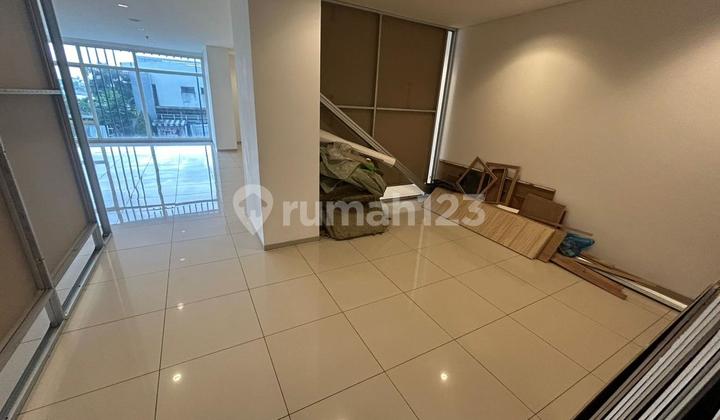 FOR RENT, READY-TO-USE SHOPHOUSE, TREEPARK CIKOKOL TANGERANG, AUTOMATIC PROFIT. 2