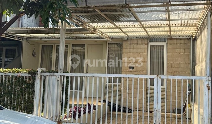 Beautiful House in Cimanggis, Furnished, Ready to Live In, Best Price, SHM (Freehold Title)