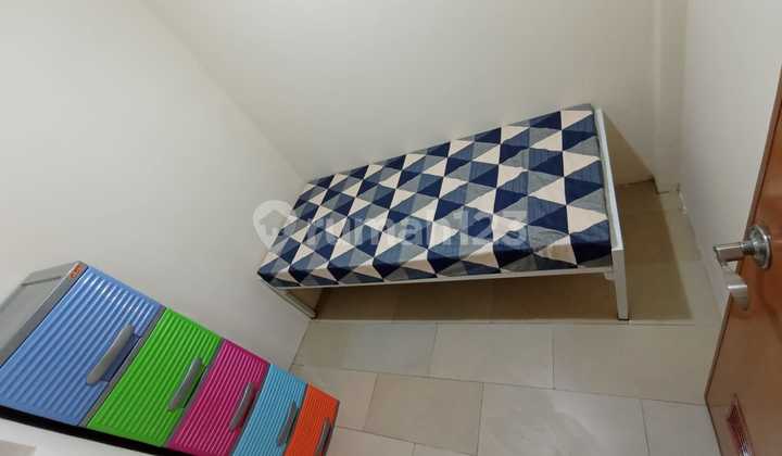 Sewa Kost "Putri" Harian-Mingguan-Bulanan di Gambir (Batu Tulis 2)