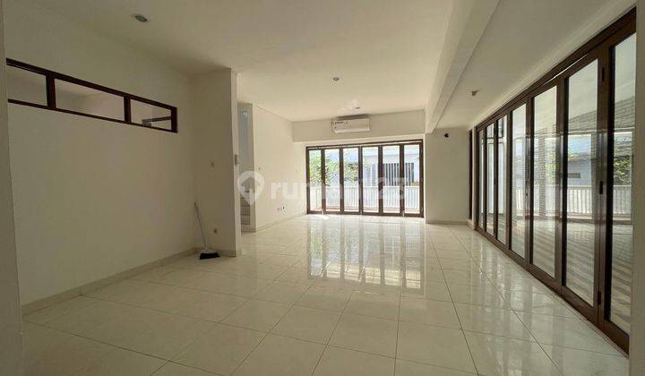 Rumah Hook 2 Lantai di Discovery Conserva Bintaro Jaya, SHM 2