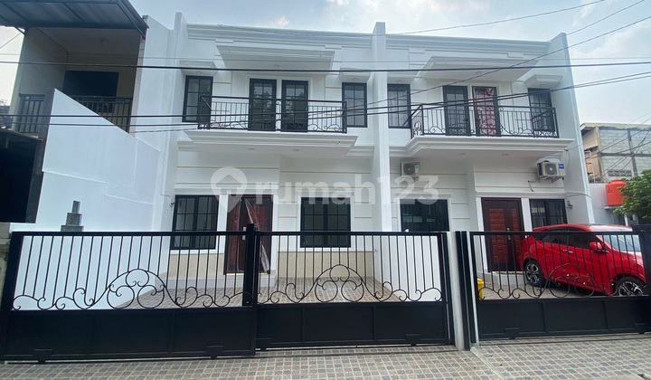 Rumah Baru Mewah Ready, Tanah Luas, Hanya 7 Menit Dari LRT Jatibening Rumah Baru Mewah Ready, Tanah Luas, Hanya 7 Menit Dari LRT Jatibening