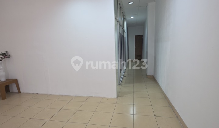 For Rent 4-Story Office Shop Full AC Neat Premium Area Orange Orchard 2