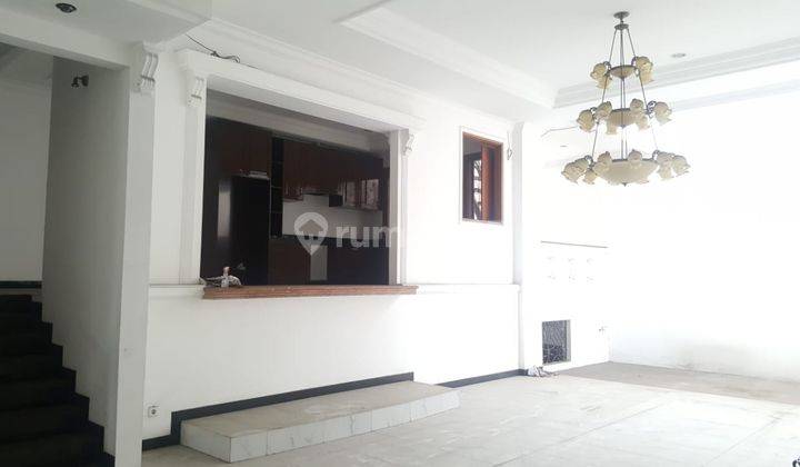 Dijual Rumah Permata Buana 2½lt Mewah 2