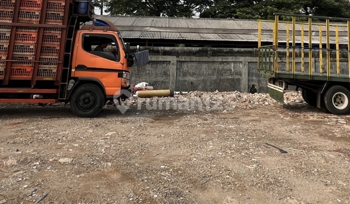 For Rent Commercial Plot Surrounded by Many Public Facilities Eye-Catching