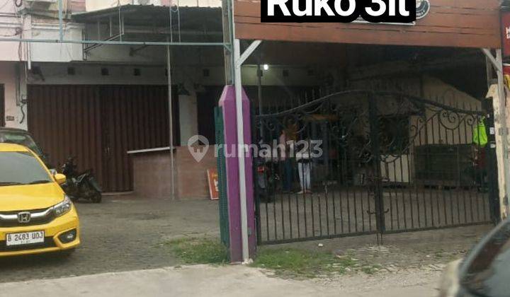 Disewakan Ruko Laris Manis 3lt Hadap Jalan Utama Karang Tengah 1