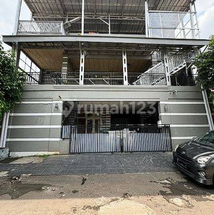 Rumah Gandeng 3 Lantai Bagus Siap Huni Di Banjar Wijaya 1