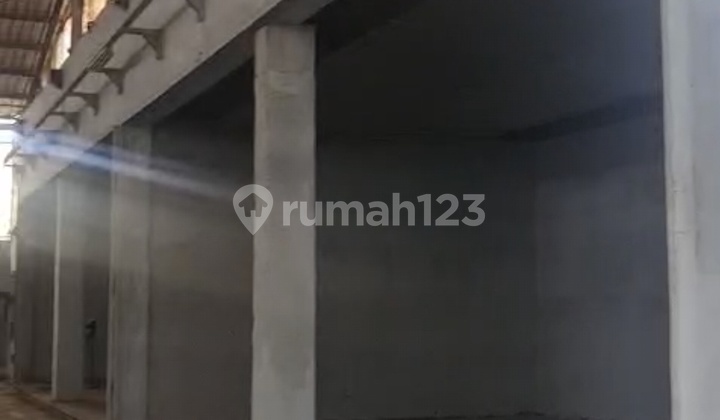 Ready-to-Use Warehouse Sizes 343m2, 660m2, and 1110m2 in Daan Mogot, West Jakarta Ready-to-Use Warehouse Sizes 343m2, 660m2, and 1110m2 in Daan Mogot, West Jakarta