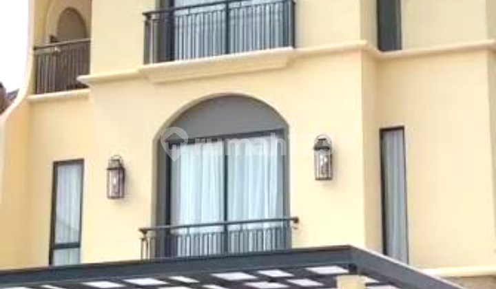 For Sale: 3-Story Luxury House, 7m Wide, Adjacent to Romantic Tourist Spot, 4+1 Bedrooms.